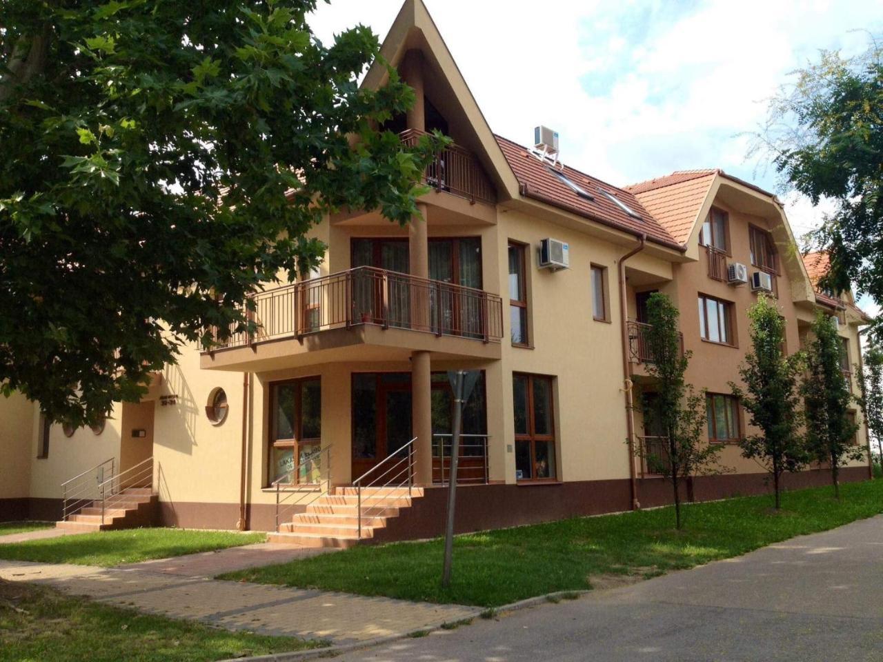 My Home Apartman Hajdúszoboszló Εξωτερικό φωτογραφία